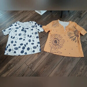 Sunflower Print Short Sleeve Tops (2) Yellow NWOT Summer Casual Size XL